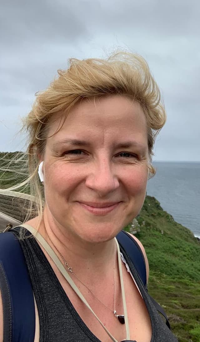 Isabelle Hiking